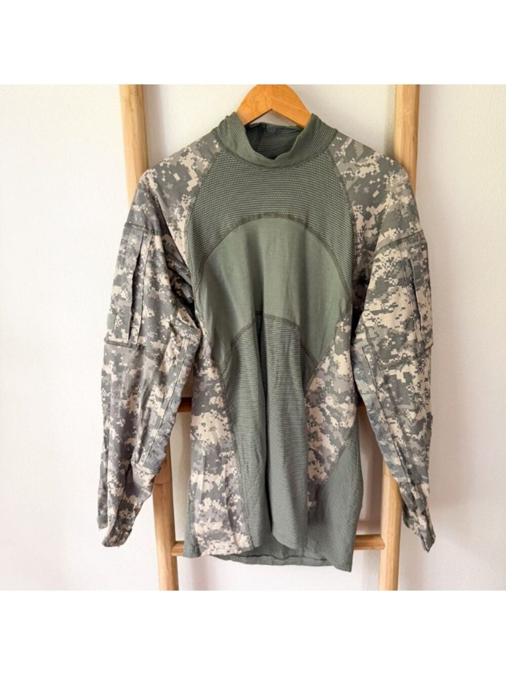 Massif Army Combat Shirt ACU Digital Camo Tactical Long Sleeve XL